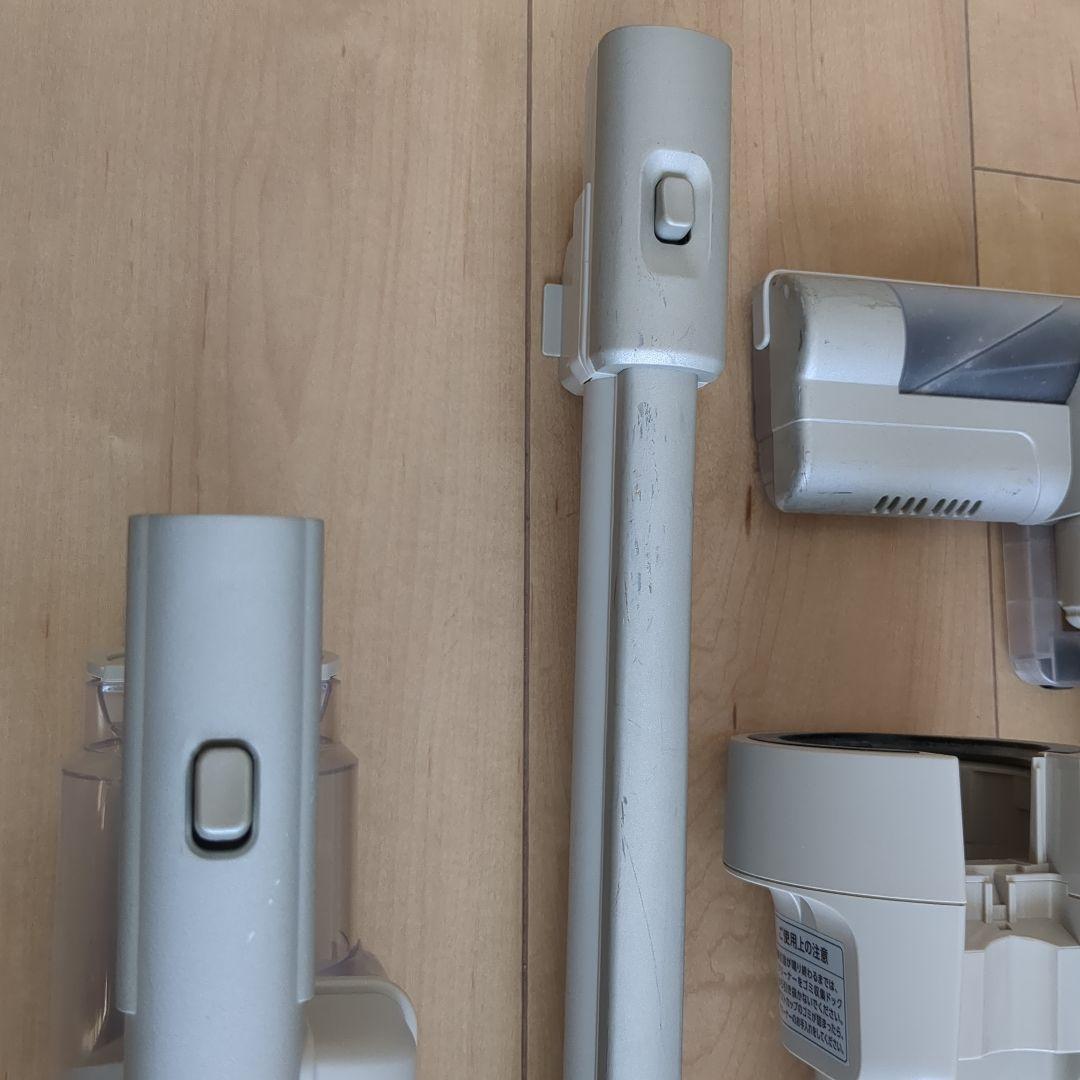 アイリスオーヤマ 充電式スティッククリーナー ゴミ回収ドック付き