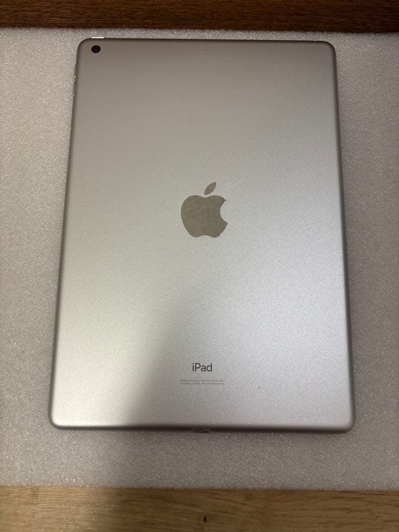 iPad本体 iPad 7 32GB Wifi