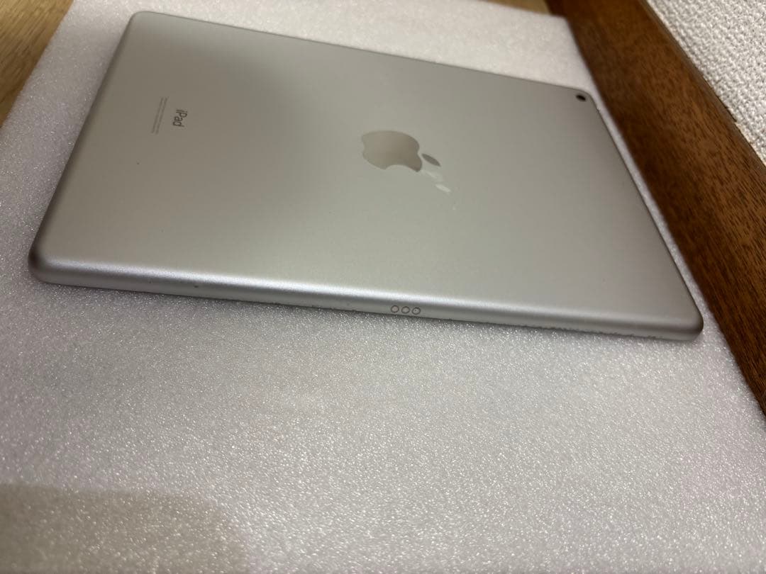 iPad本体 iPad 7 32GB Wifi