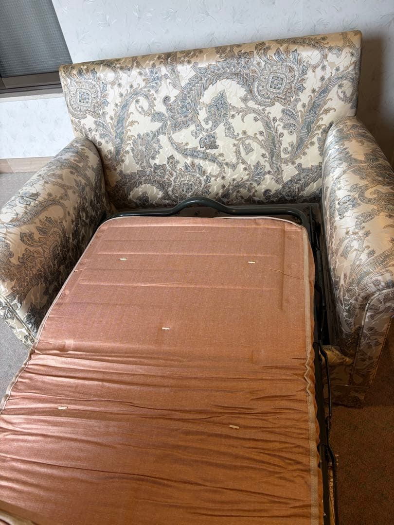 イタリア製 1人掛けソファベッド スリーパーソファタイプ