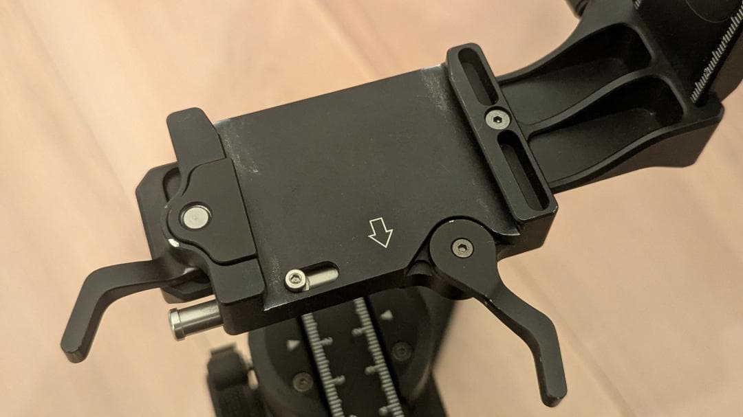 Zhiyun Weebill S ジンバル + Smallrig ハンドル