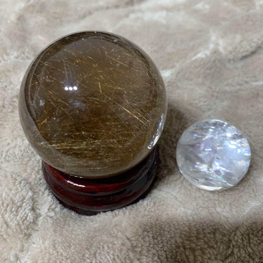 特大　特価　スモーキーゴールドルチルクォーツ スフィア　玉　55mm 台座付き