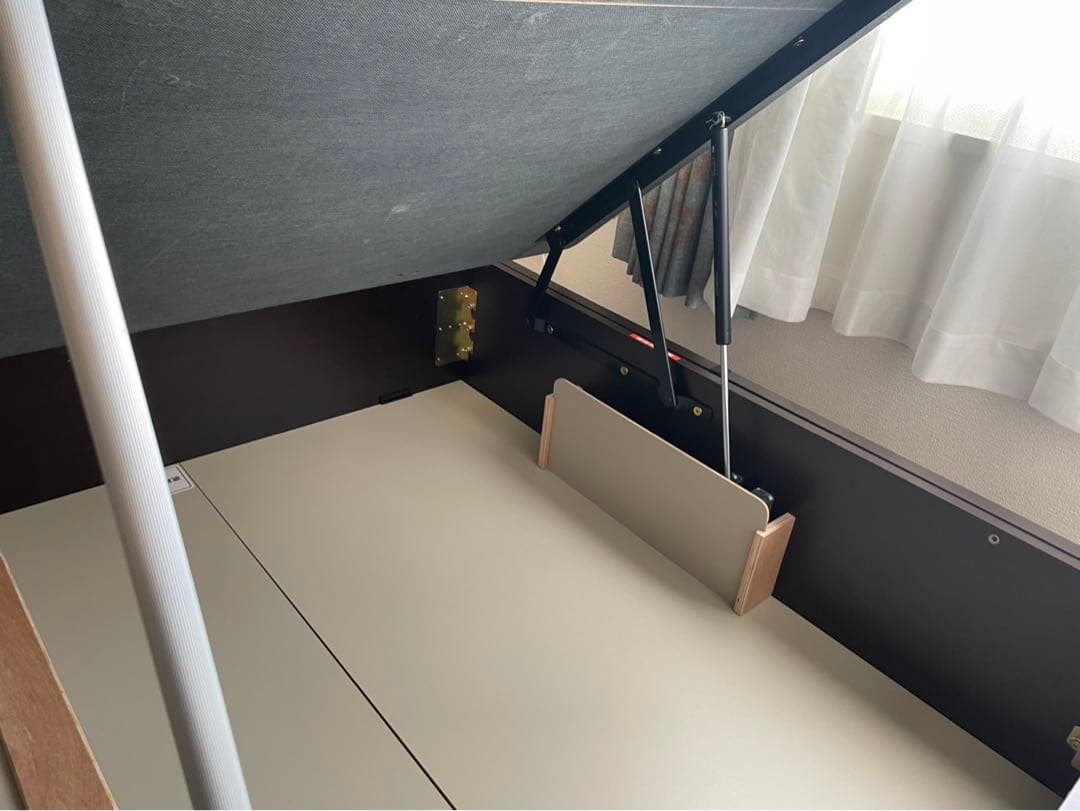 限定お値下げ　 ニトリ　跳ね上げ式　ダブルベッド　収納付きベッド