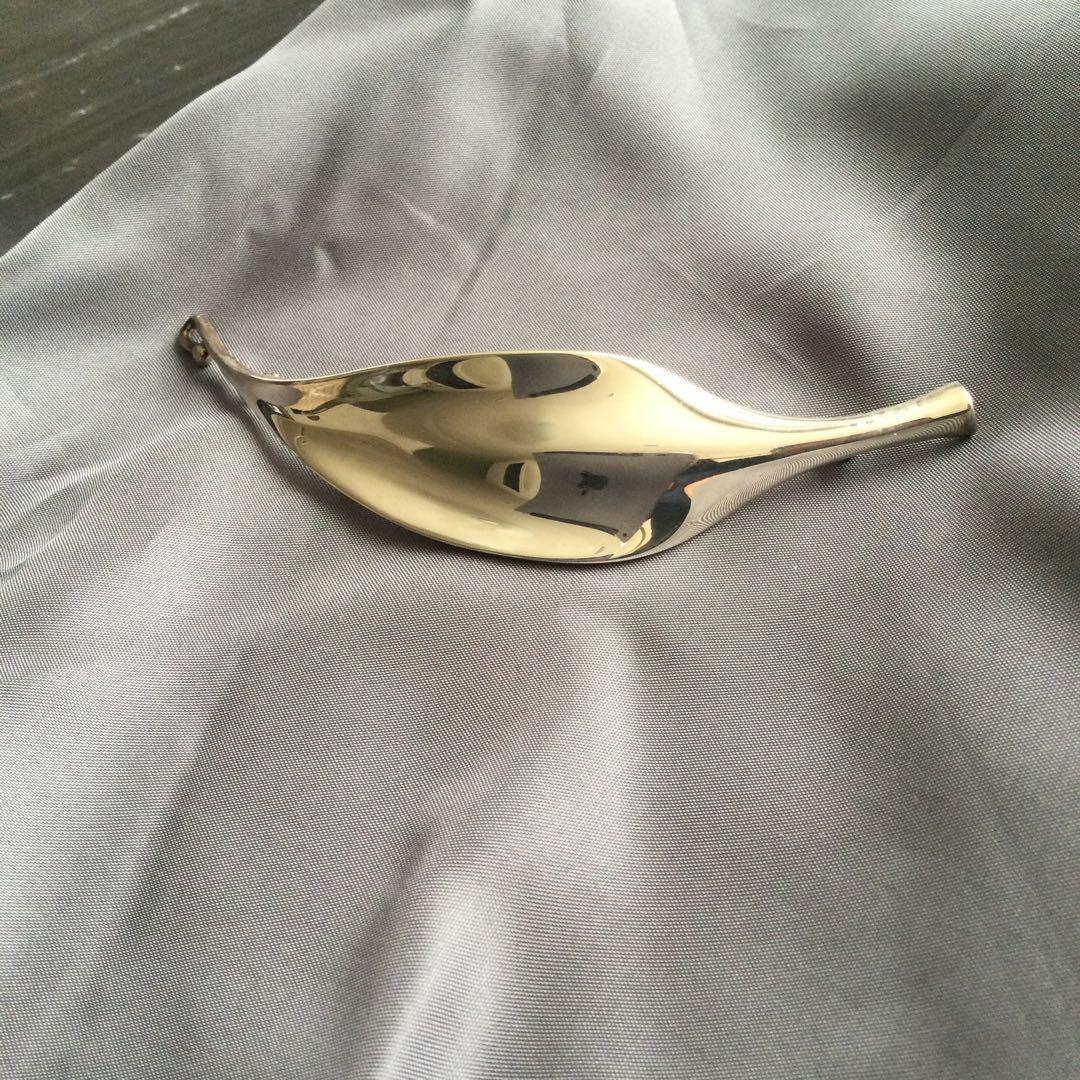 「ジョージ・ジャンセン」リーフブローチ