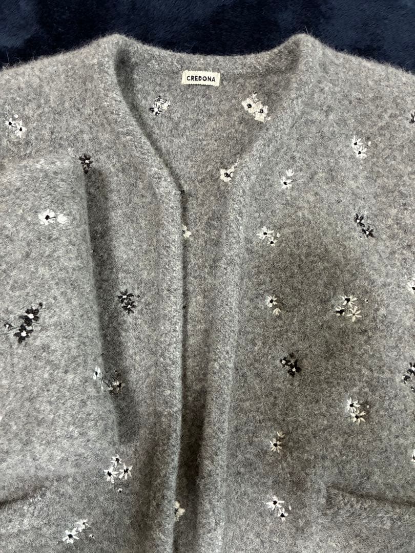 クレドナ CREDONA フラワー エンブロイダリー ニット ジャケット　グレー