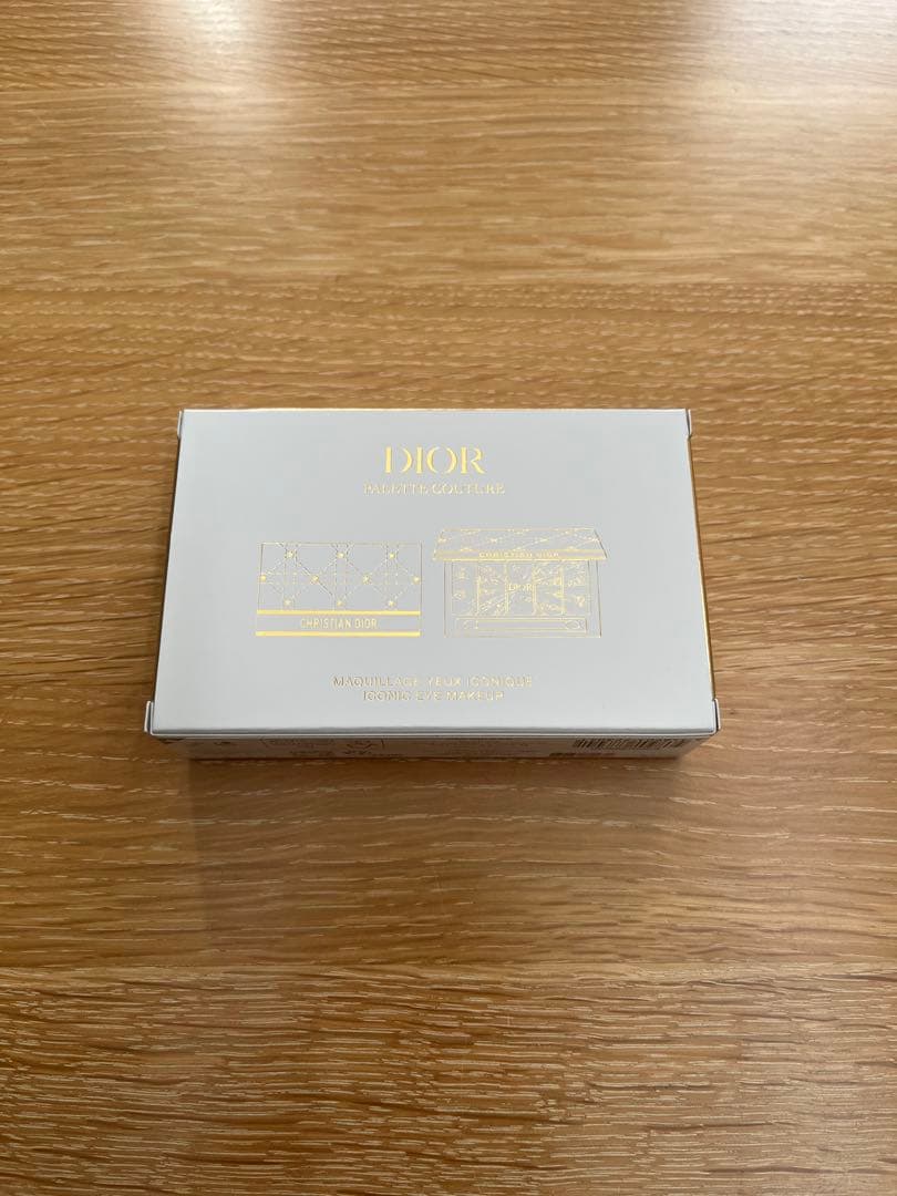 新品 Dior クチュール アイ パレット (ホリデー 2025 限定品)