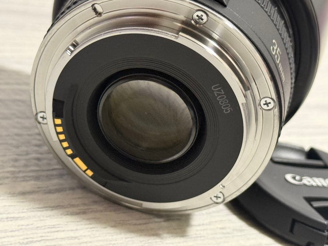 美品Canon EF 35mm F2コンパクト標準単焦点