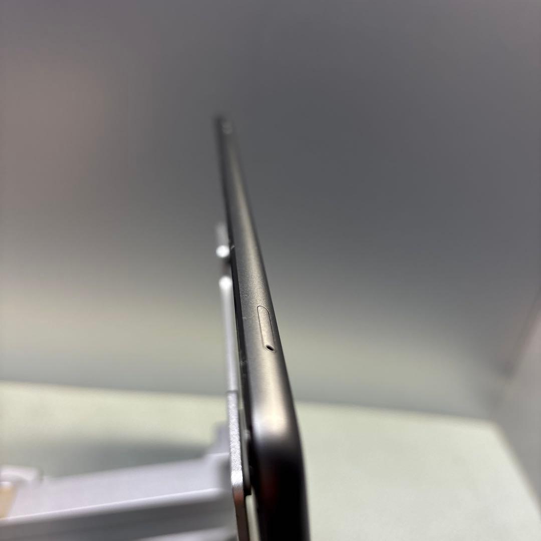 iPad 8 32G Wi-Fi＋sim.au PSEパッテリー新品100％