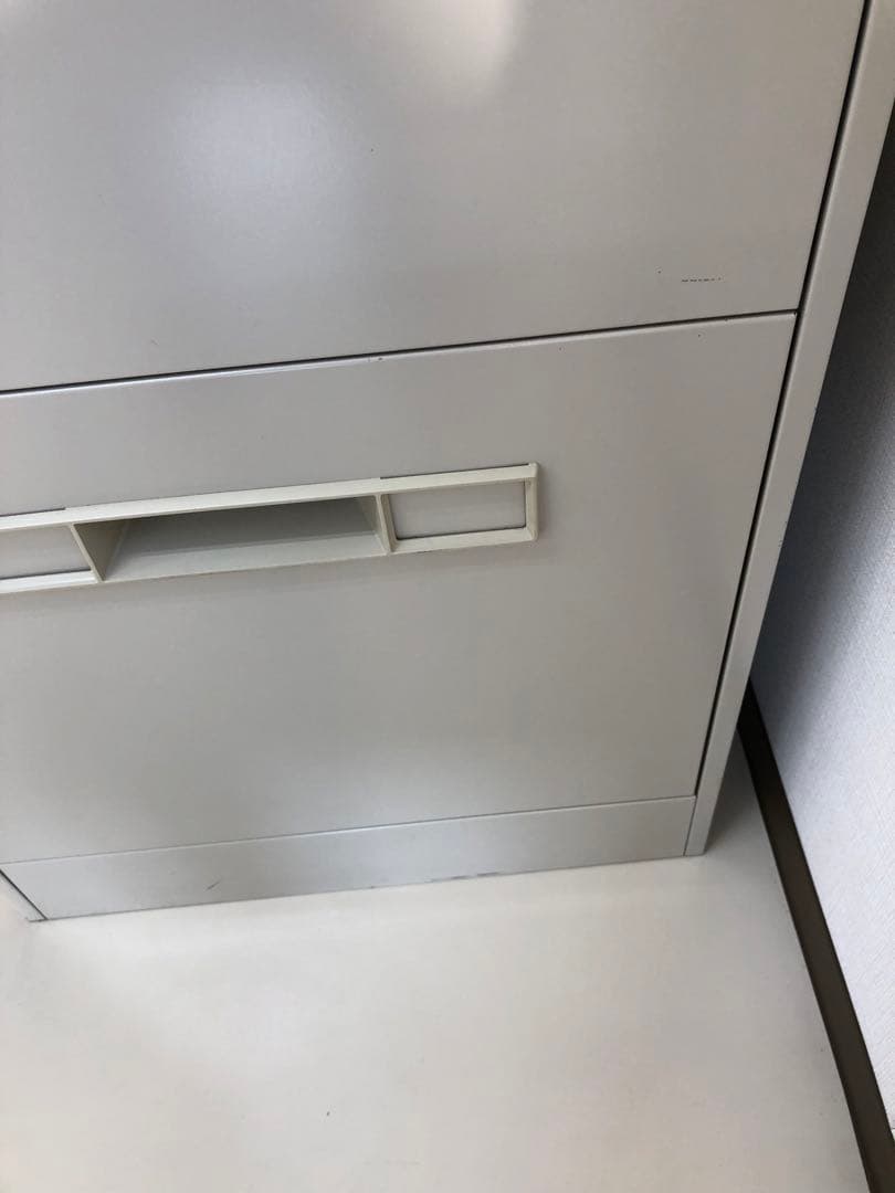 UCHIDA大型キャビネットA3入ります