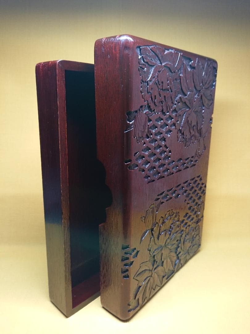 木彫　文箱　小物入れ　牡丹　木製　置物　インテリア　工芸品　美術品　A1466