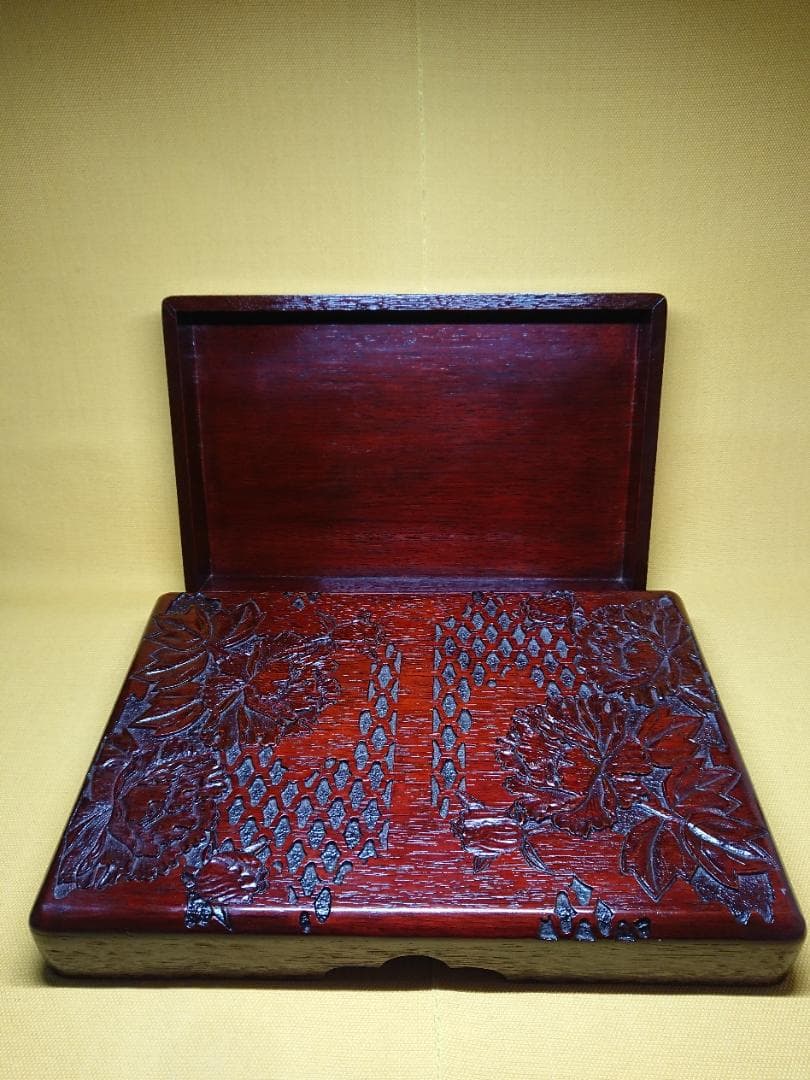 木彫　文箱　小物入れ　牡丹　木製　置物　インテリア　工芸品　美術品　A1466