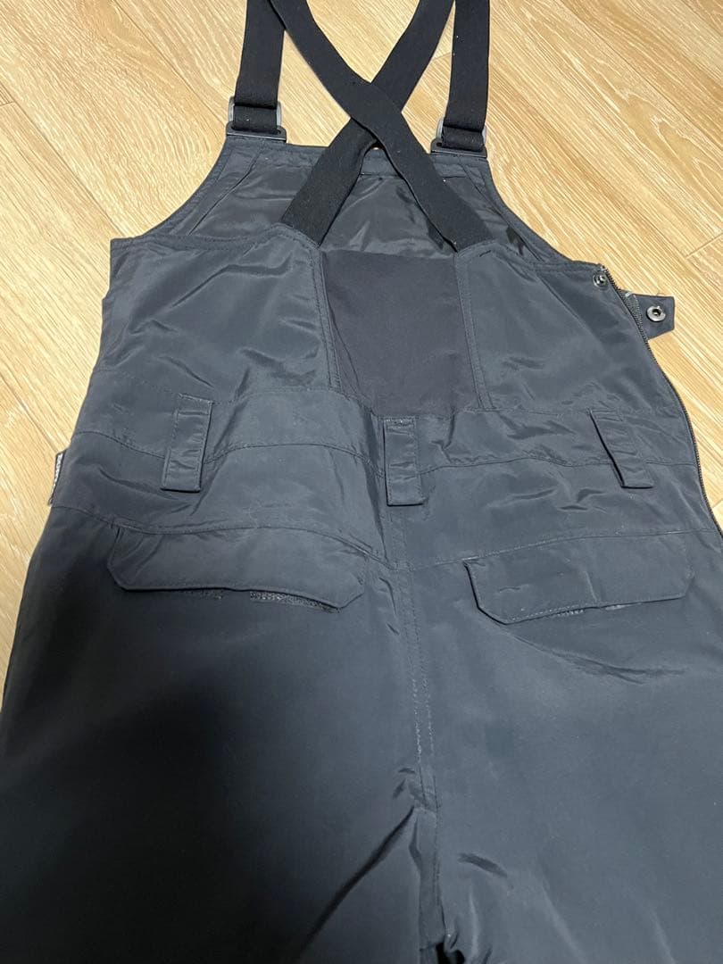 BURTON キッズ　スキーウェア 上下セットSサイズ　130cm