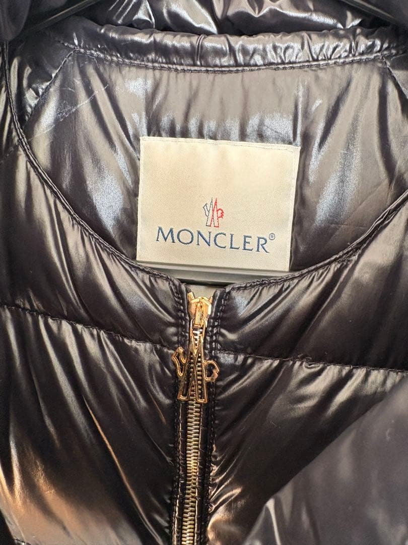 モンクレール　レアなインナーダウン付きウールコート　ダウンショール　ブラック