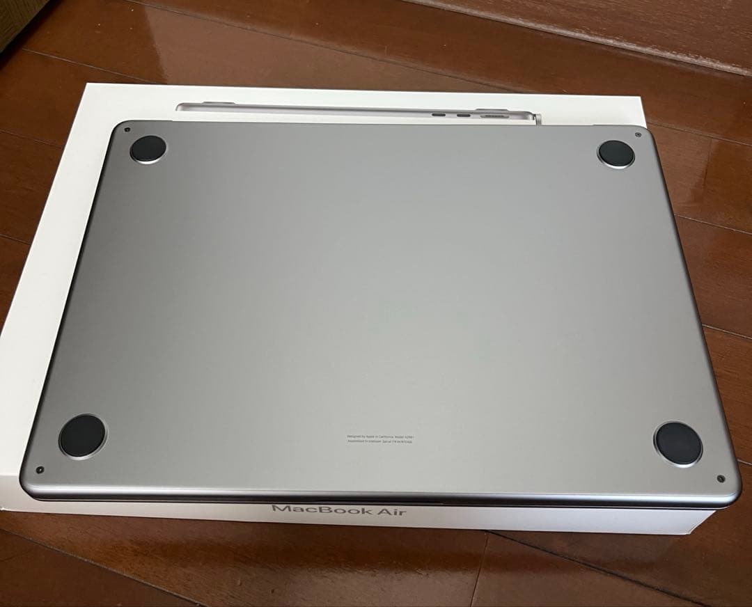 macbook air m2 8gb 256gb 13.6インチ