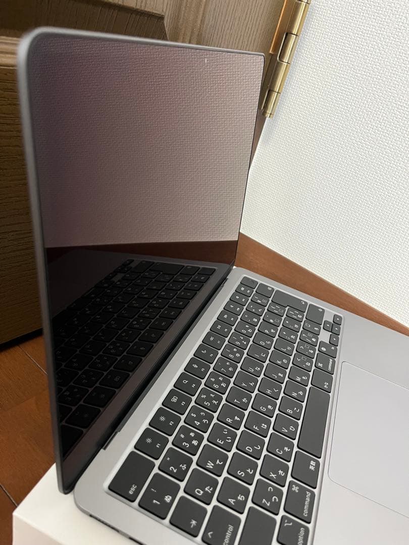 macbook air m2 8gb 256gb 13.6インチ