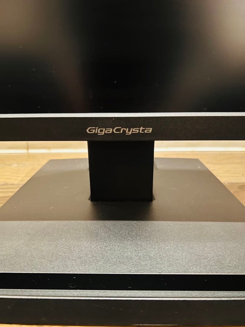 Giga Crysta ゲーミングモニター