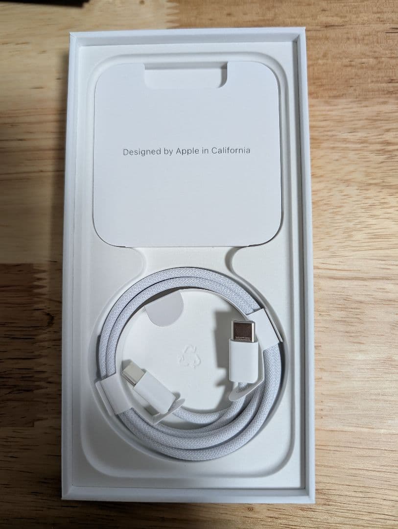 み*房様 Apple iPhone 15 本体 SIMフリー