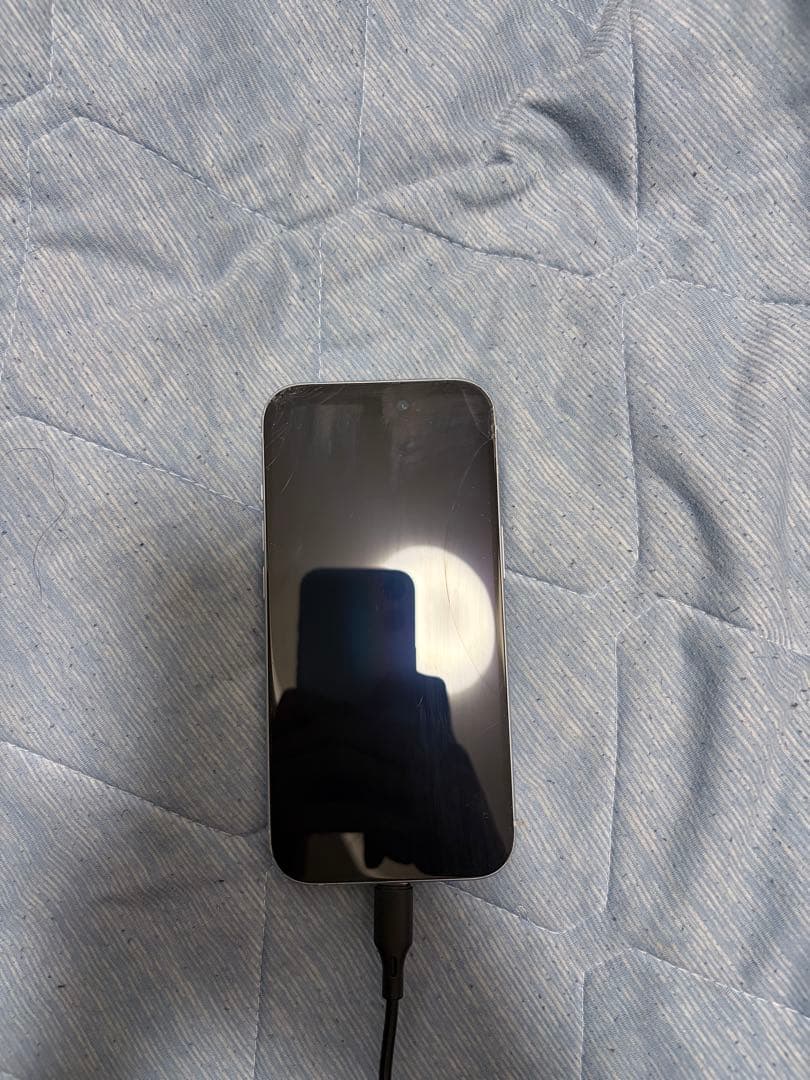 Apple iPhone 15 ホワイト 本体　値下げ◎