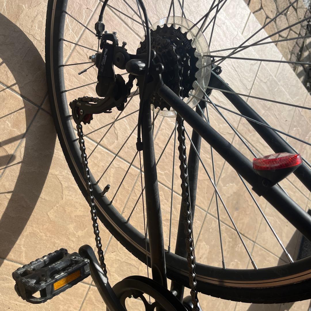 クロスバイク 700C ブラック 6段変速