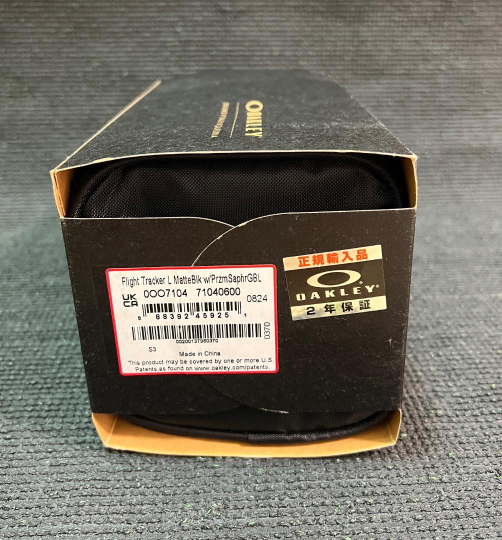 OAKLEY　FLIGHT TRACKER L【710406】新品正規品