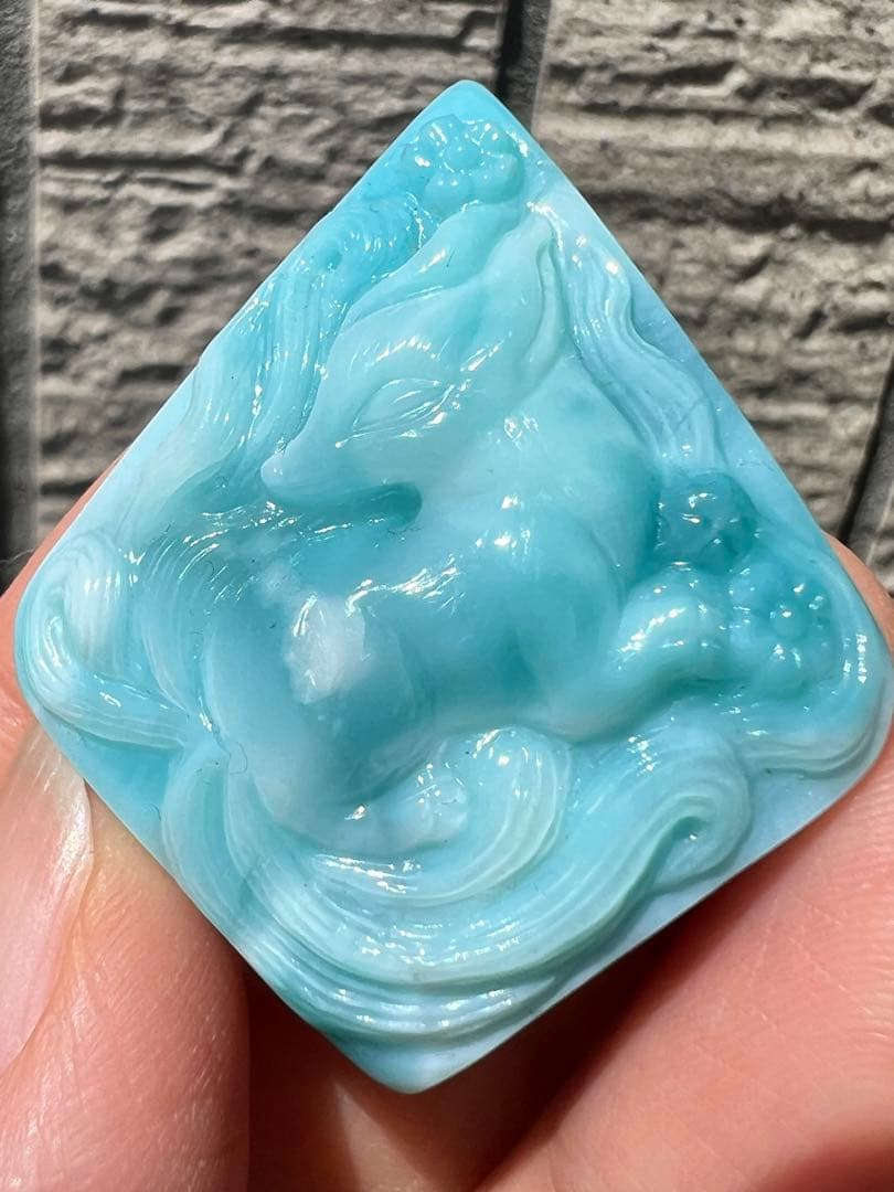 希少　特選　  九尾　ラリマー　置物