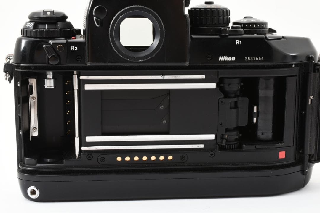 美品 NIKON ニコン F4　説明書付 フィルムカメラ B390