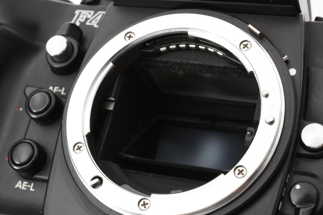 美品 NIKON ニコン F4　説明書付 フィルムカメラ B390