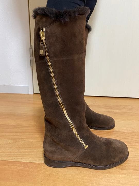 ジミーチュウブーツ