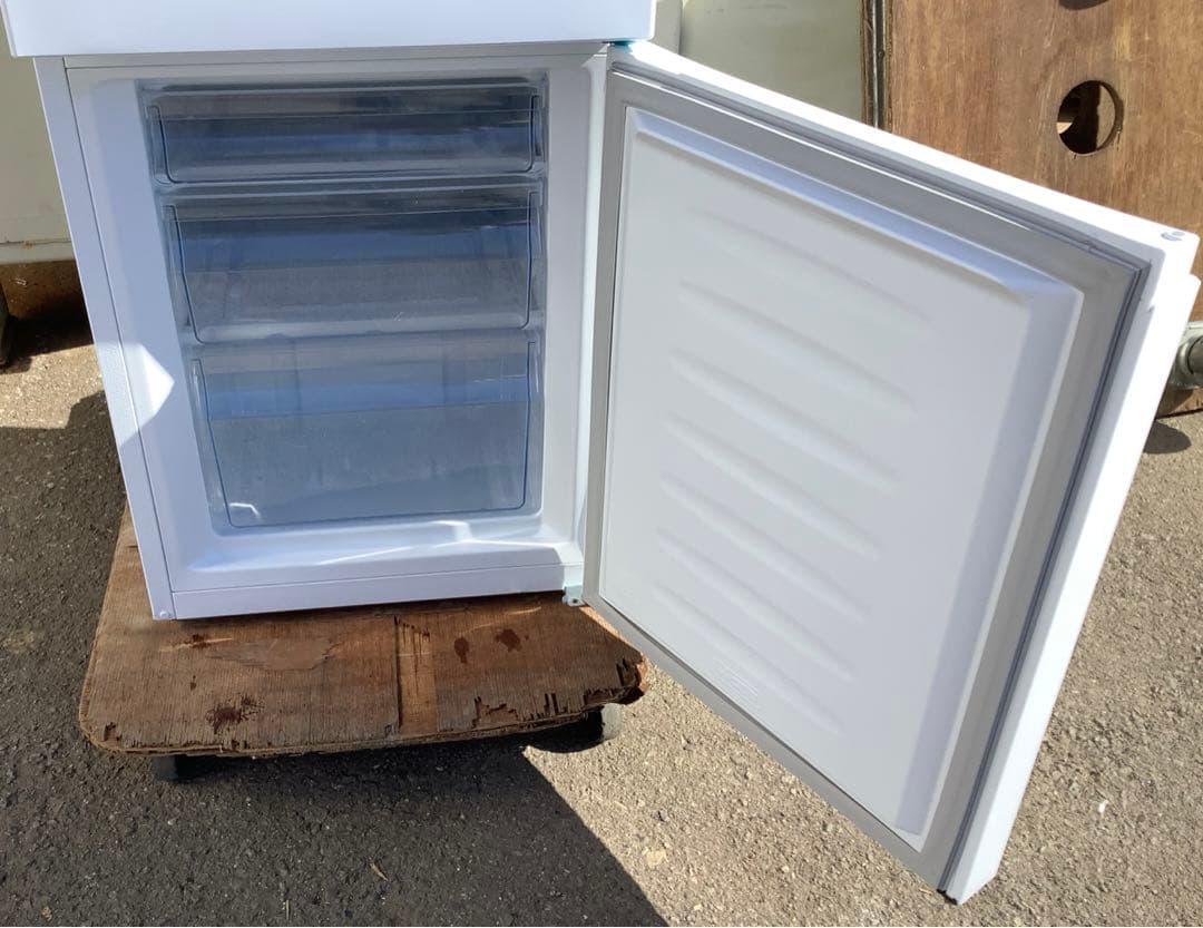 maaya ハイセンス 冷蔵庫 2022年製 HR-D1701W 175L