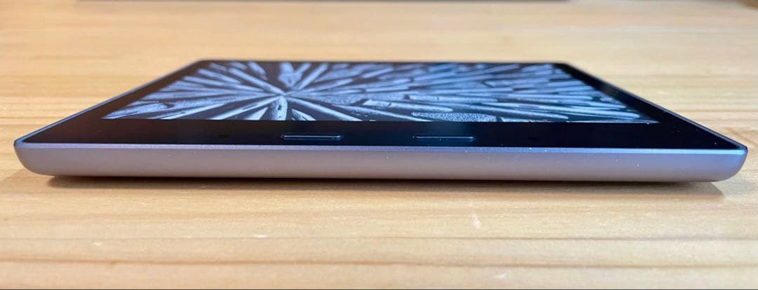 Kindle Oasis 第9世代 32GB Wi-Fi 美品 カバー付き