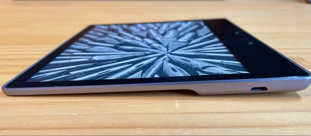 Kindle Oasis 第9世代 32GB Wi-Fi 美品 カバー付き