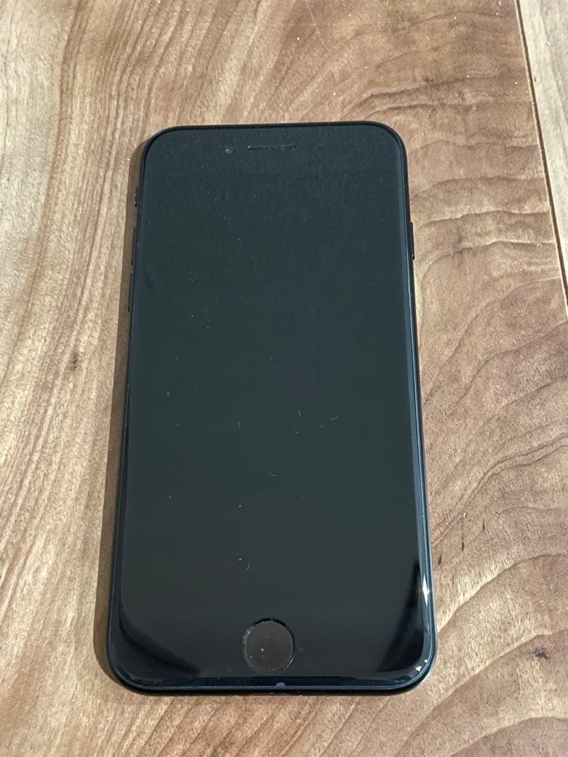 Apple iPhone SE 第二世代 64GB ブラック 本体