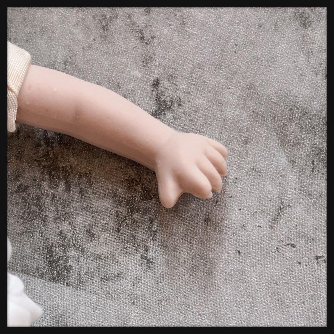 レアヴィンテージ 黒いリボンの女の子　ビスクドール