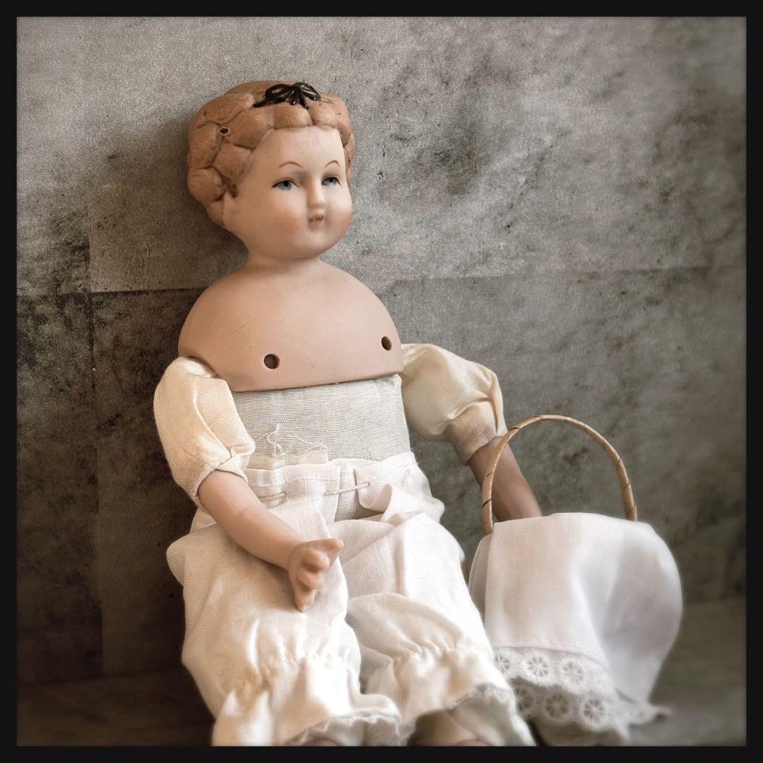 レアヴィンテージ 黒いリボンの女の子　ビスクドール