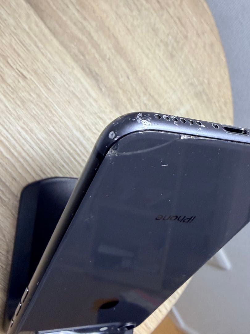 iPhone 8 スペースグレイ 64GB SIMフリー 機能不良無 画面割れ有