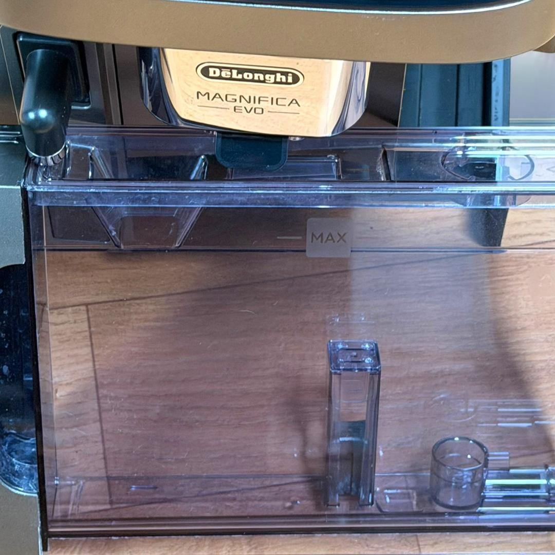 ☆良品 デロンギ ECAM29081TB マグニフィカEVO エスプレッソマシン