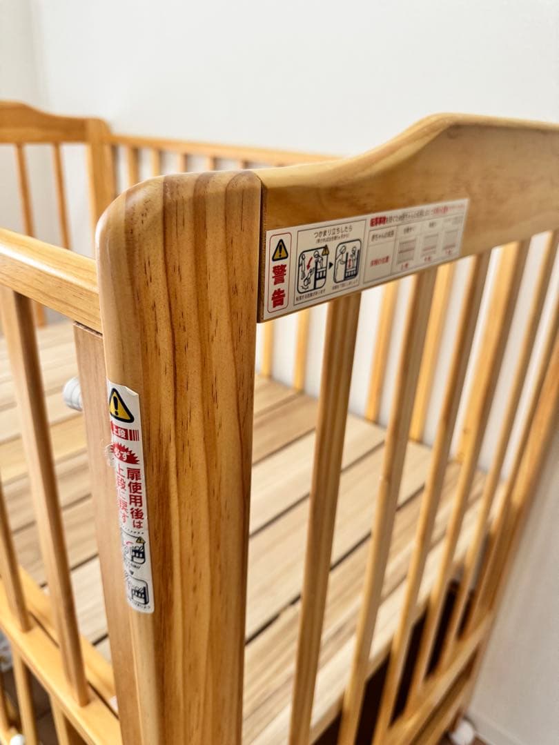 【KATOJI】木製ベビーベッド キャスター付き【匿名発送・送料込み】