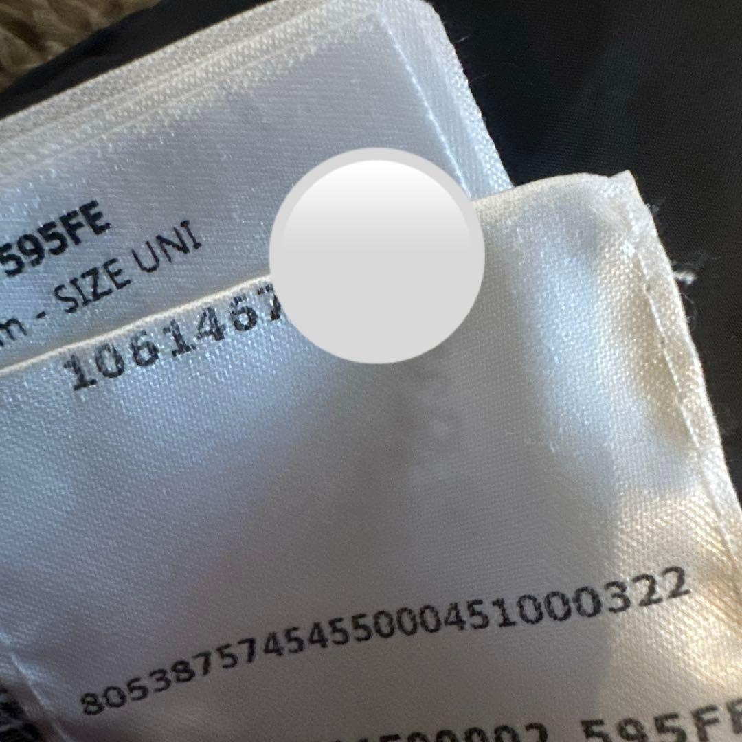 モンクレール ブランケット　ネイビー　23AW ワッペン　ダウン　膝掛け