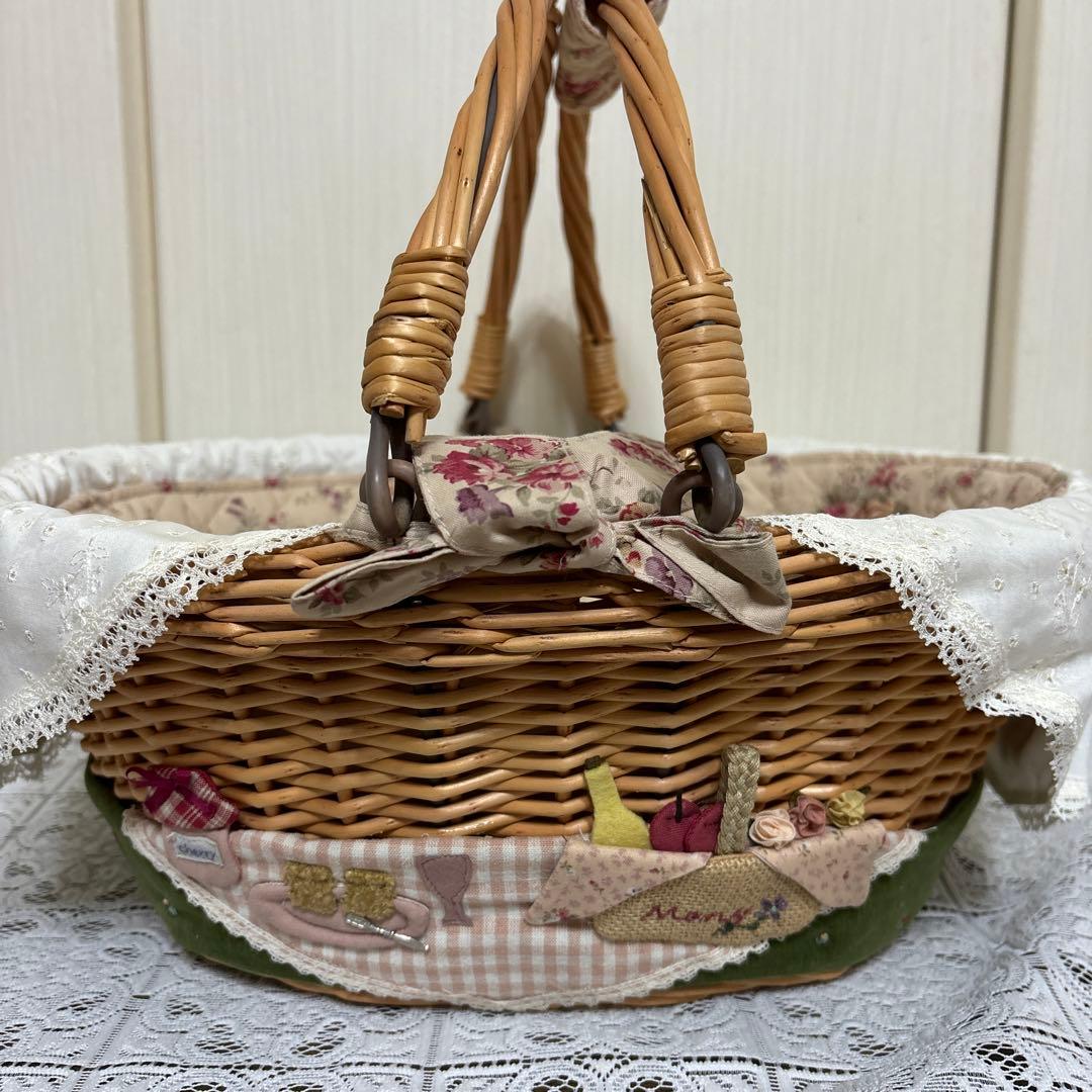 マニー　コラージュバスケット