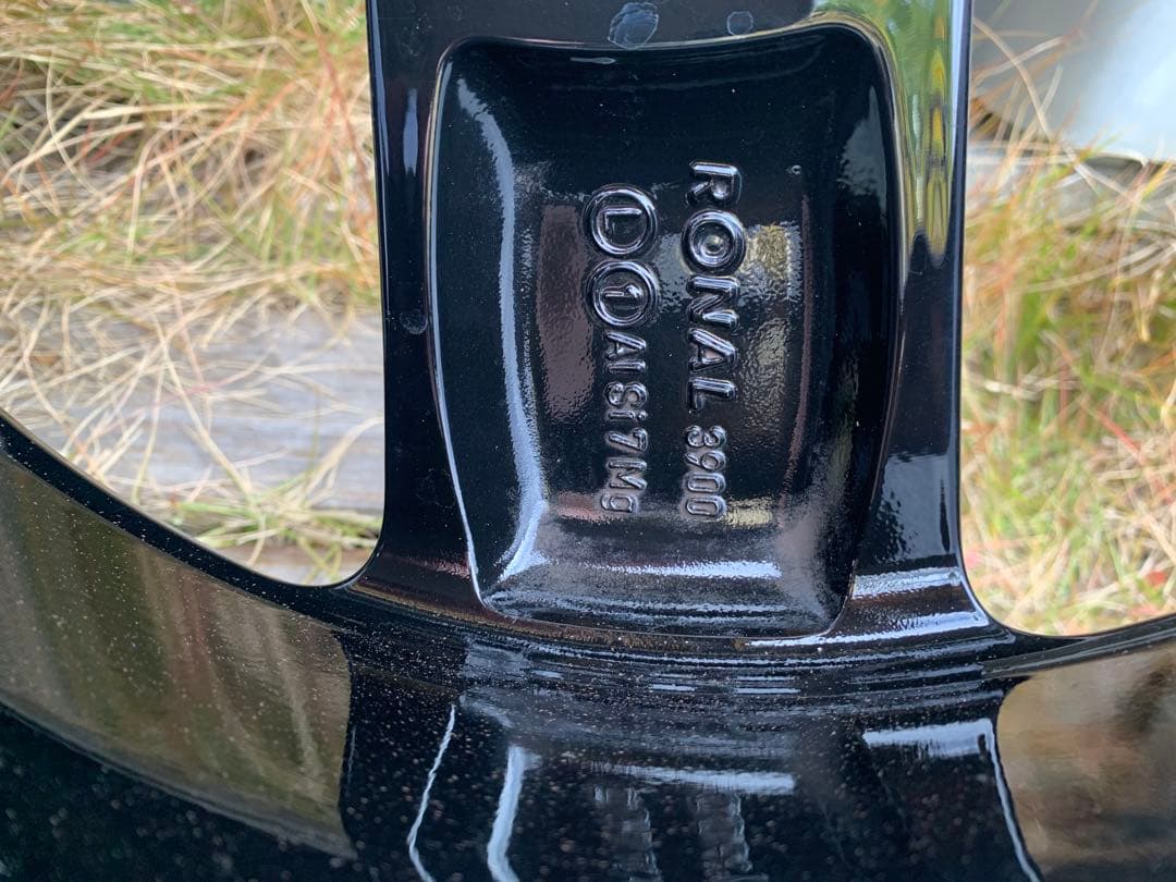 アウディQ2 純正 オプション ホイール17インチ