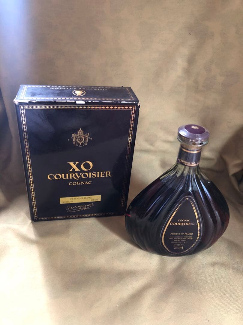 COURVOISIER XO COGNAC ブランデー