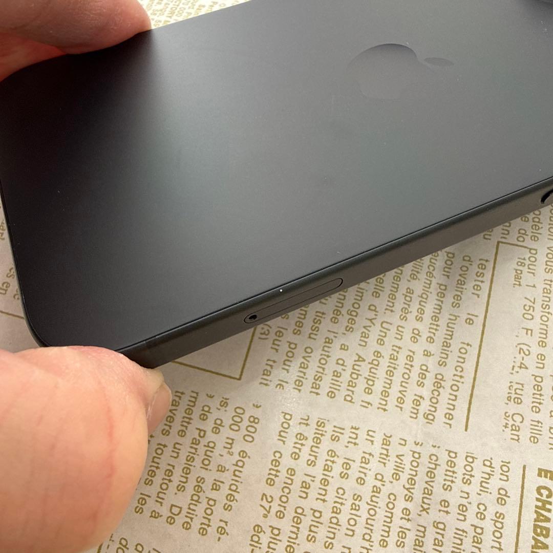 iPhone 15 128GB ブラック SIMフリー