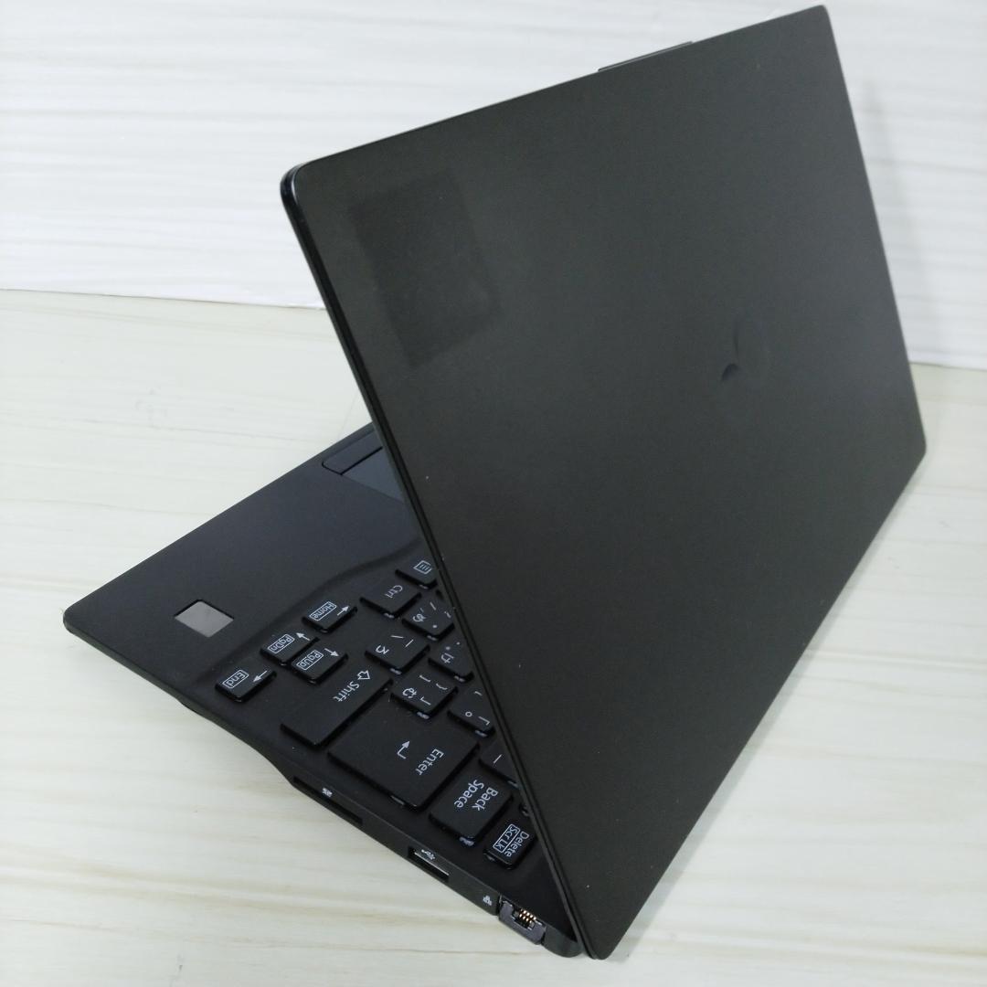 富士通 ノートパソコン U9311FX i5 8GB SSD 256GB カメラ