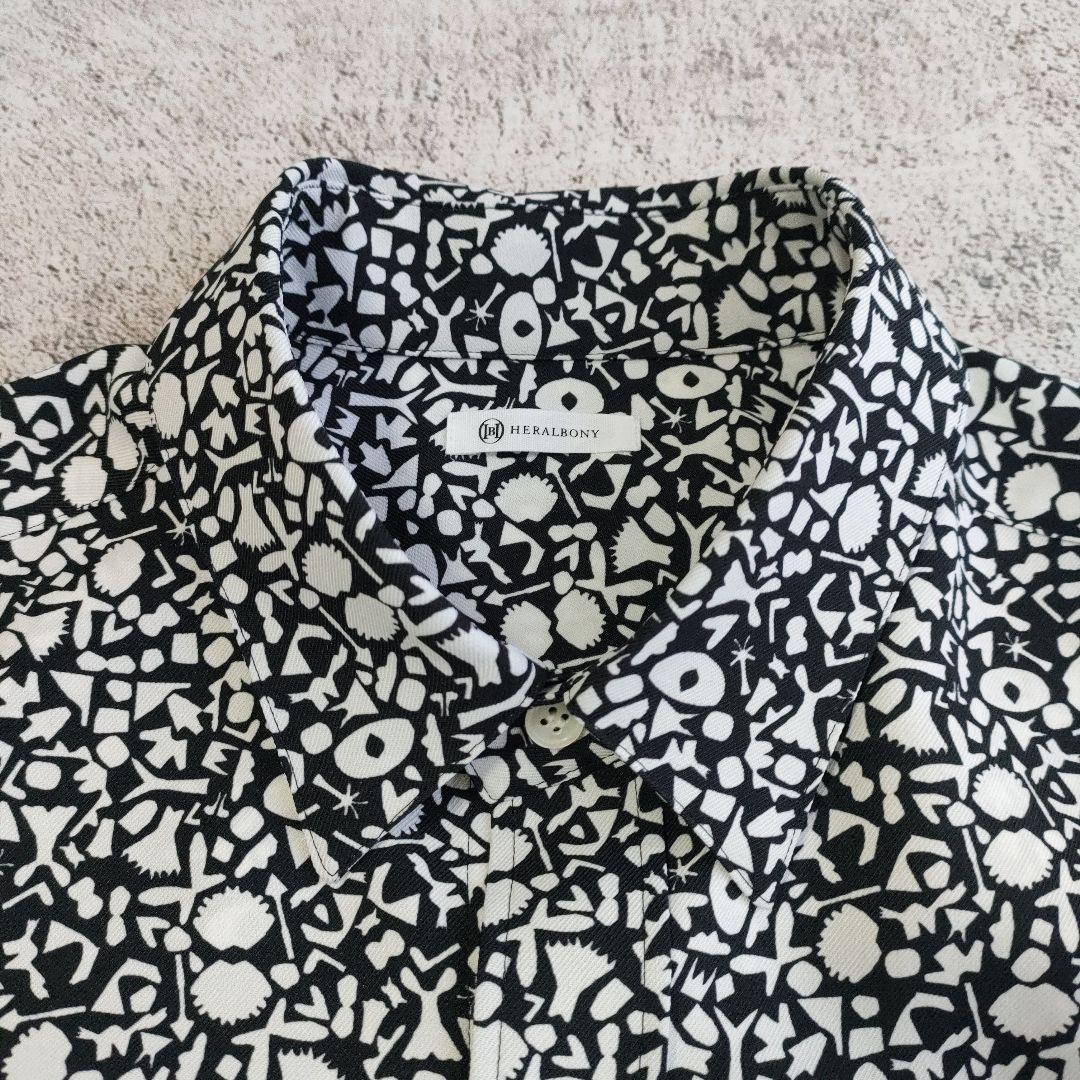 新作/極美品 HERALBONY レギュラーカラーシャツ「かえでのチョキチョキ」