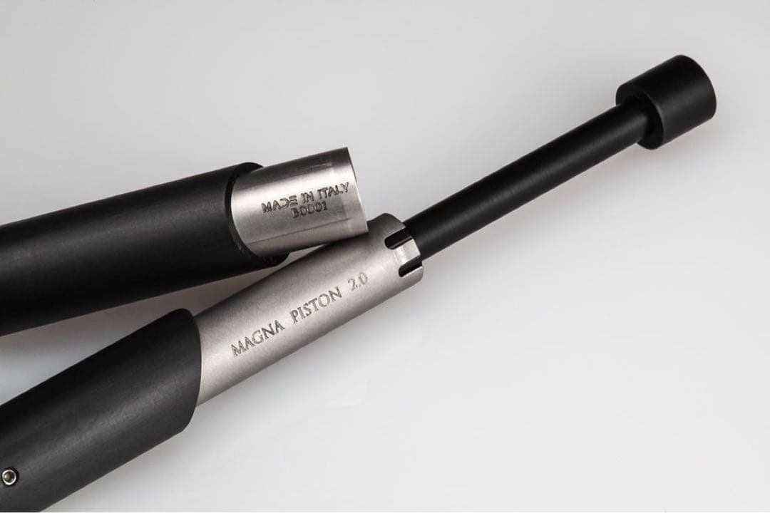 VENVSTAS MAGNA2.0ピストン カーボン チタンFニブ