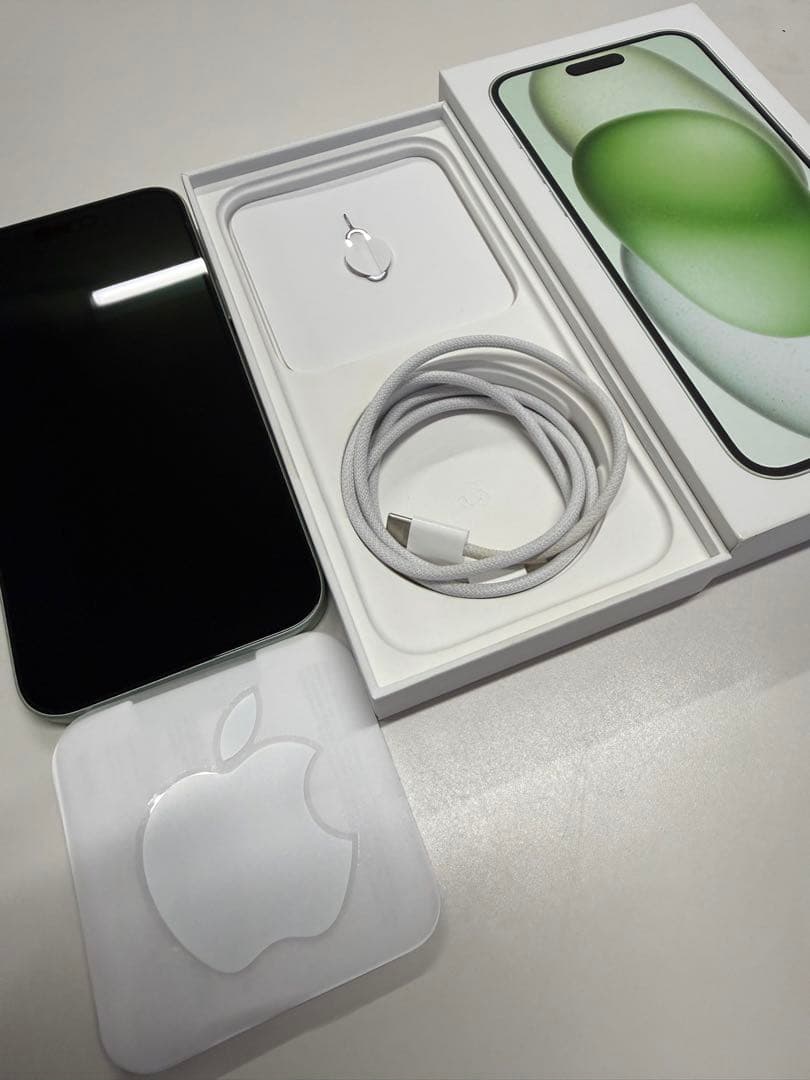 iPhone15Plus グリーン