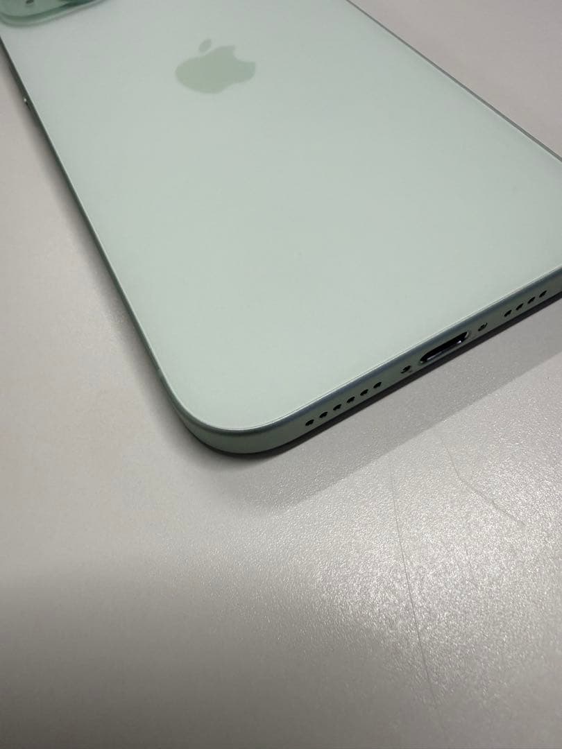 iPhone15Plus グリーン