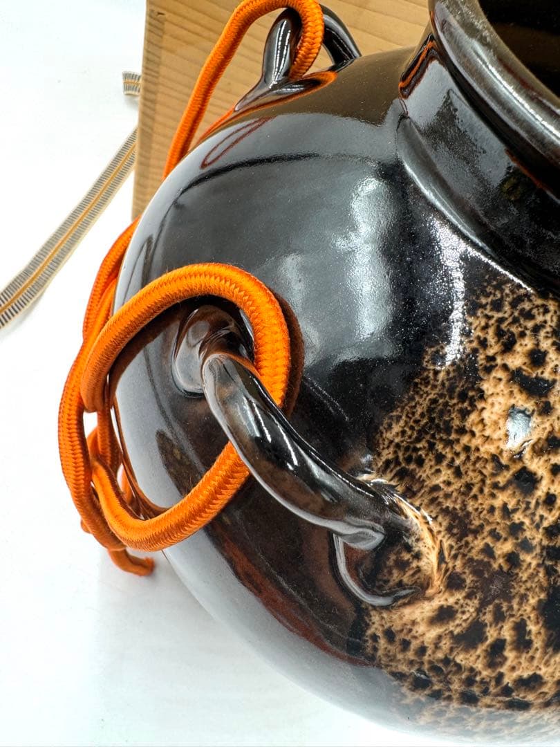 135 天目釉　飾壺　平安草山　未使用品　共箱