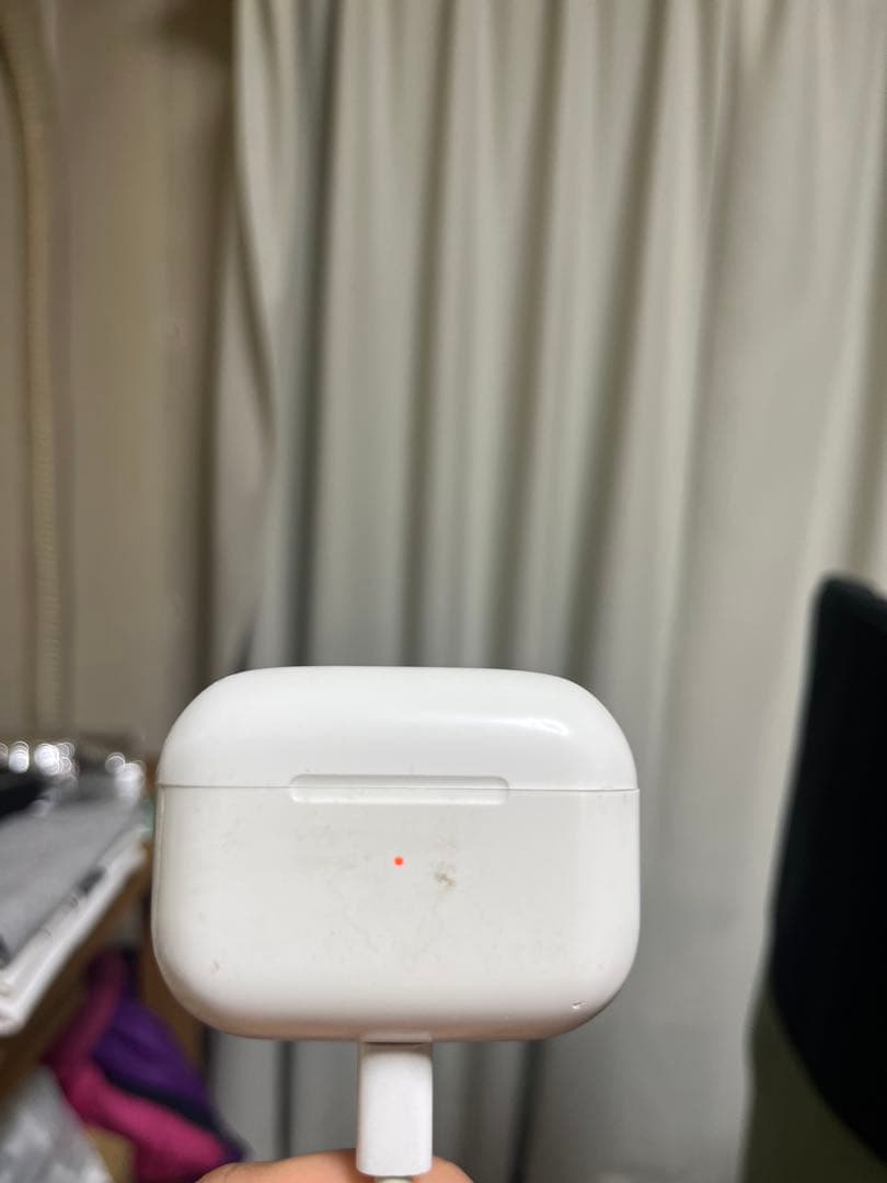 AirPods Pro 本体 充電ケース付き【交渉可能】