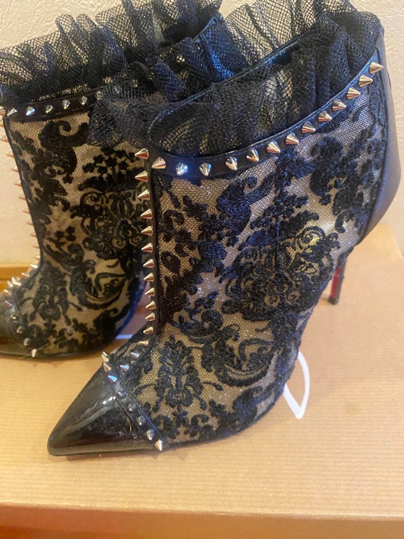CHRISTIAN LOUBOUTIN ルブタン　ブーツ